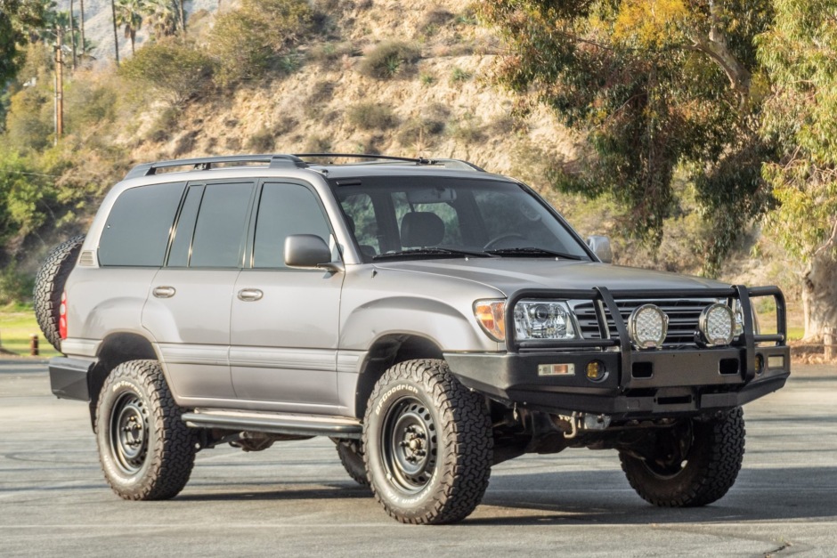 2005 Toyota Land Cruiser UZJ100 for sale on BaT Auctions - sold for $33,525  on February 9, 2022 (Lot #65,430) | Bring a Trailer