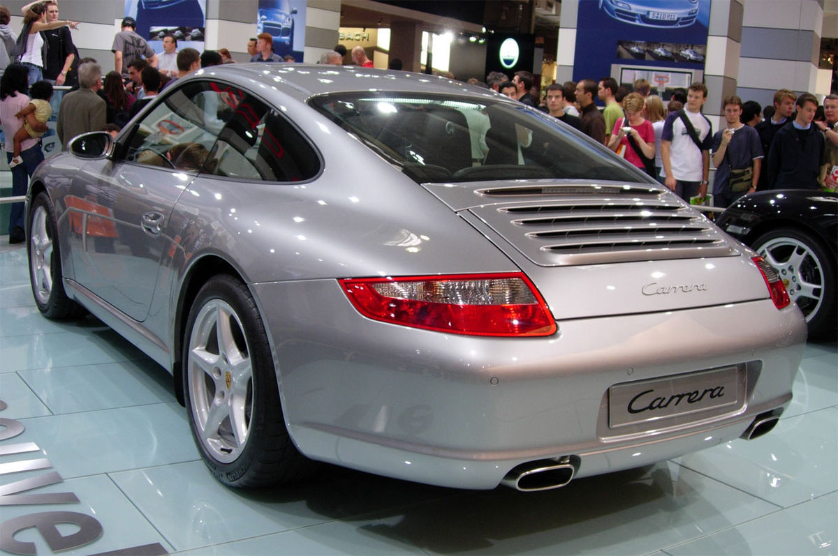 File:Porsche-911-2004-edition.jpg - Wikimedia Commons