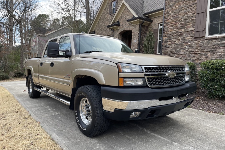 No Reserve: 2005 Chevrolet Silverado 2500HD Crew Cab Duramax 4×4 for sale  on BaT Auctions - sold for $37,000 on March 31, 2022 (Lot #69,344) | Bring  a Trailer