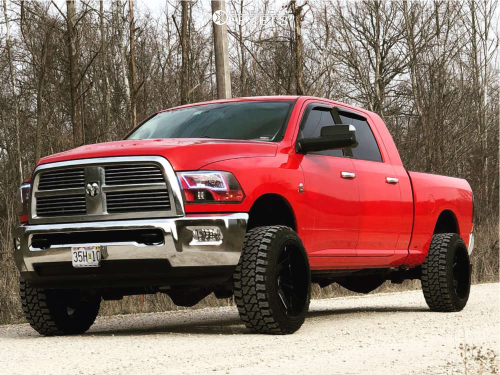 2011 Dodge Ram 2500 with 22x12 -51 ARKON OFF-ROAD Lincoln and 33/12.5R22  Fury Offroad Country Hunter MTII and Suspension Lift 2.5" | Custom Offsets