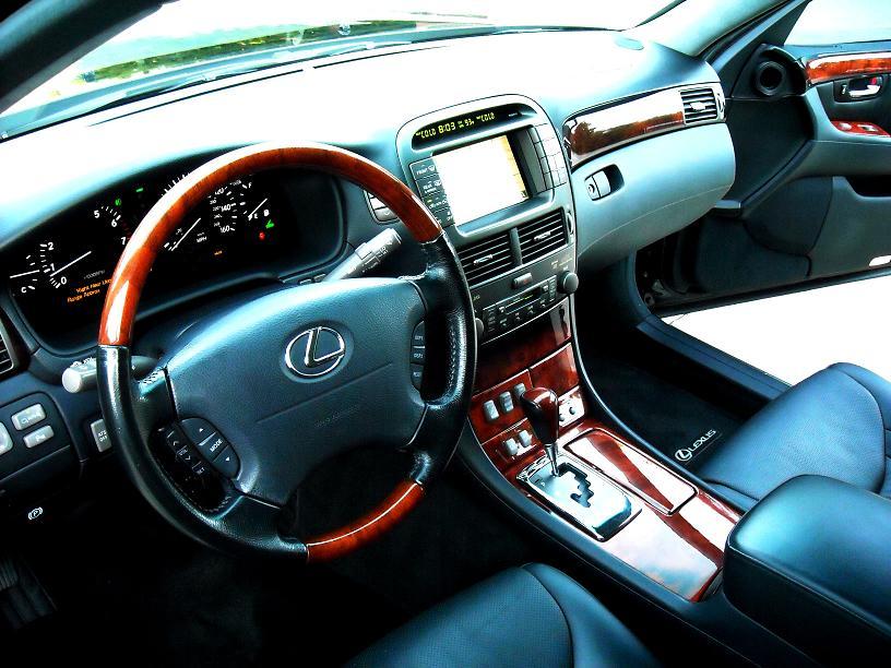 File:Lexus LS 430 Ultra Luxury interior.jpg - Wikimedia Commons