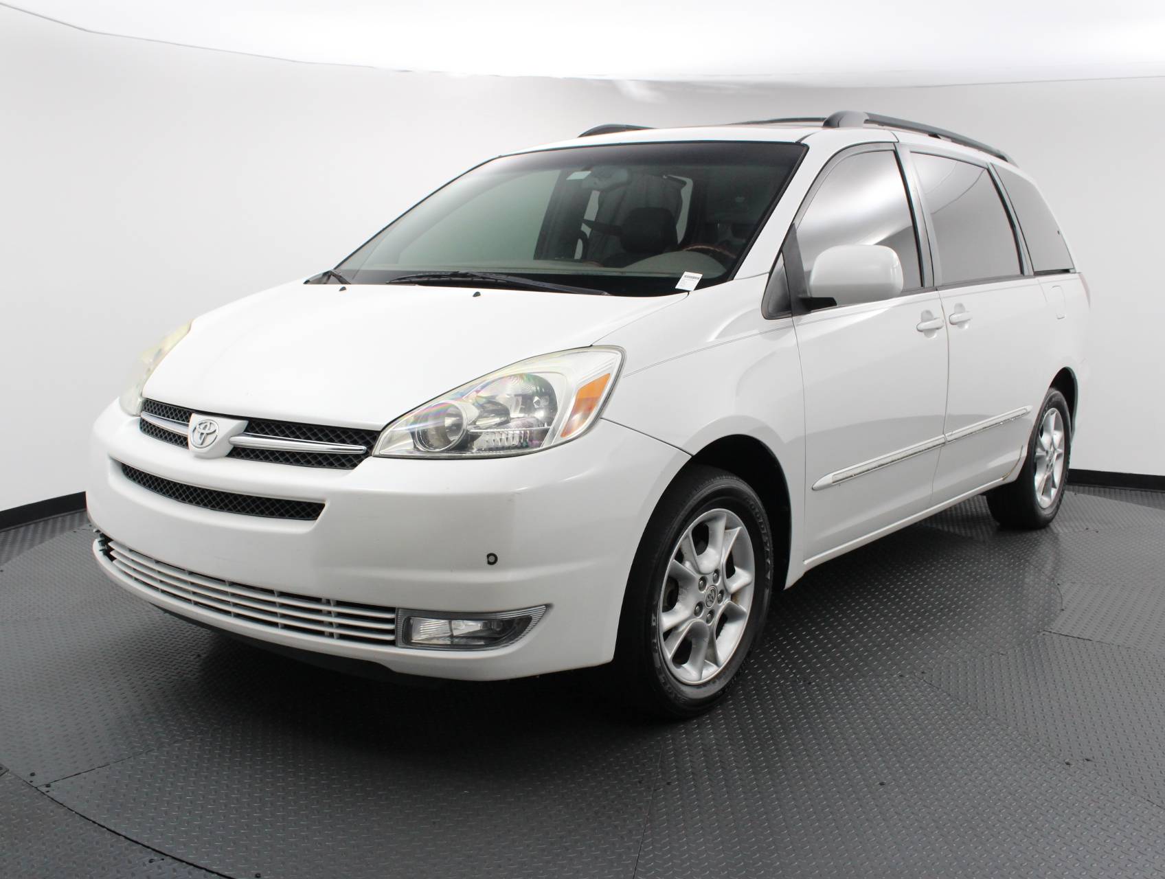 Used 2005 TOYOTA SIENNA XLE LTD for sale in WEST PALM | 121160
