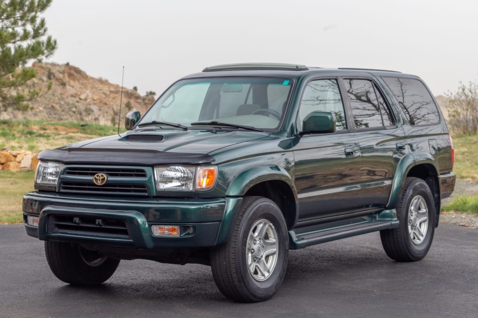 2000 Toyota 4Runner SR5 4x4 5-Speed for sale on BaT Auctions - sold for  $18,750 on May 23, 2022 (Lot #74,135) | Bring a Trailer
