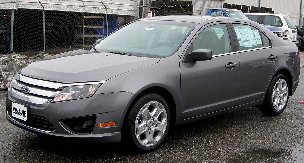 File:2010 Ford Fusion SE 1 -- 03-13-2010.jpg - Wikimedia Commons