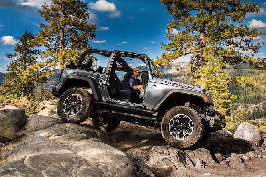 5 Reasons to Buy a Used JK Wrangler Over the JL - CARFAX