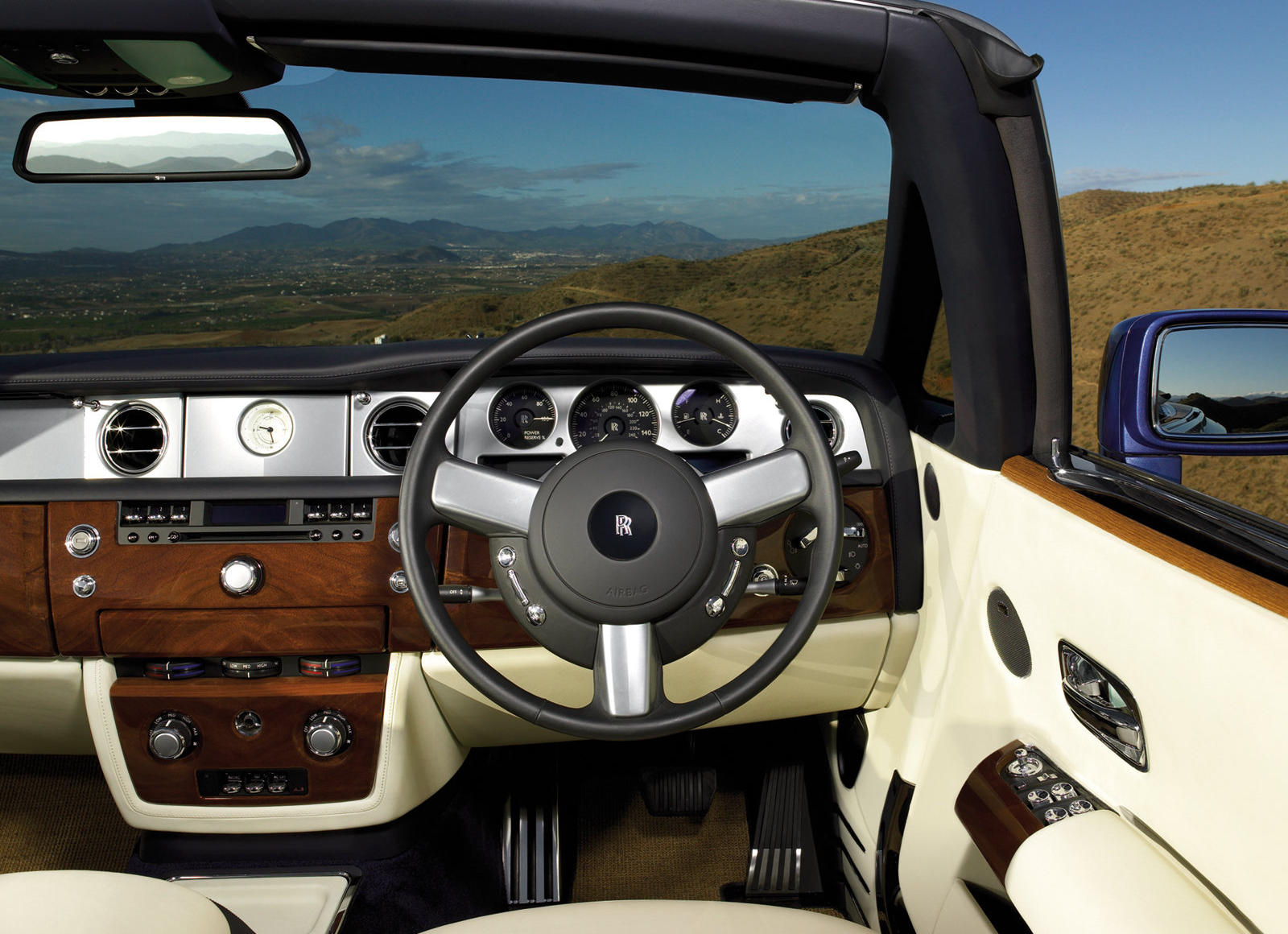 2009 Rolls-Royce Phantom Drophead Coupe Interior Photos | CarBuzz