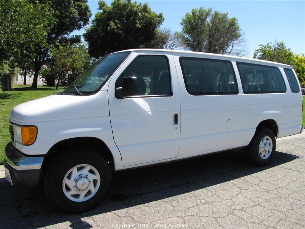 West Auctions - Auction: Cars, Trucks, Tractor and Trailers in Woodland,  California ITEM: 2006 Ford E350 Super Duty Passenger XLT Extended Van 3D