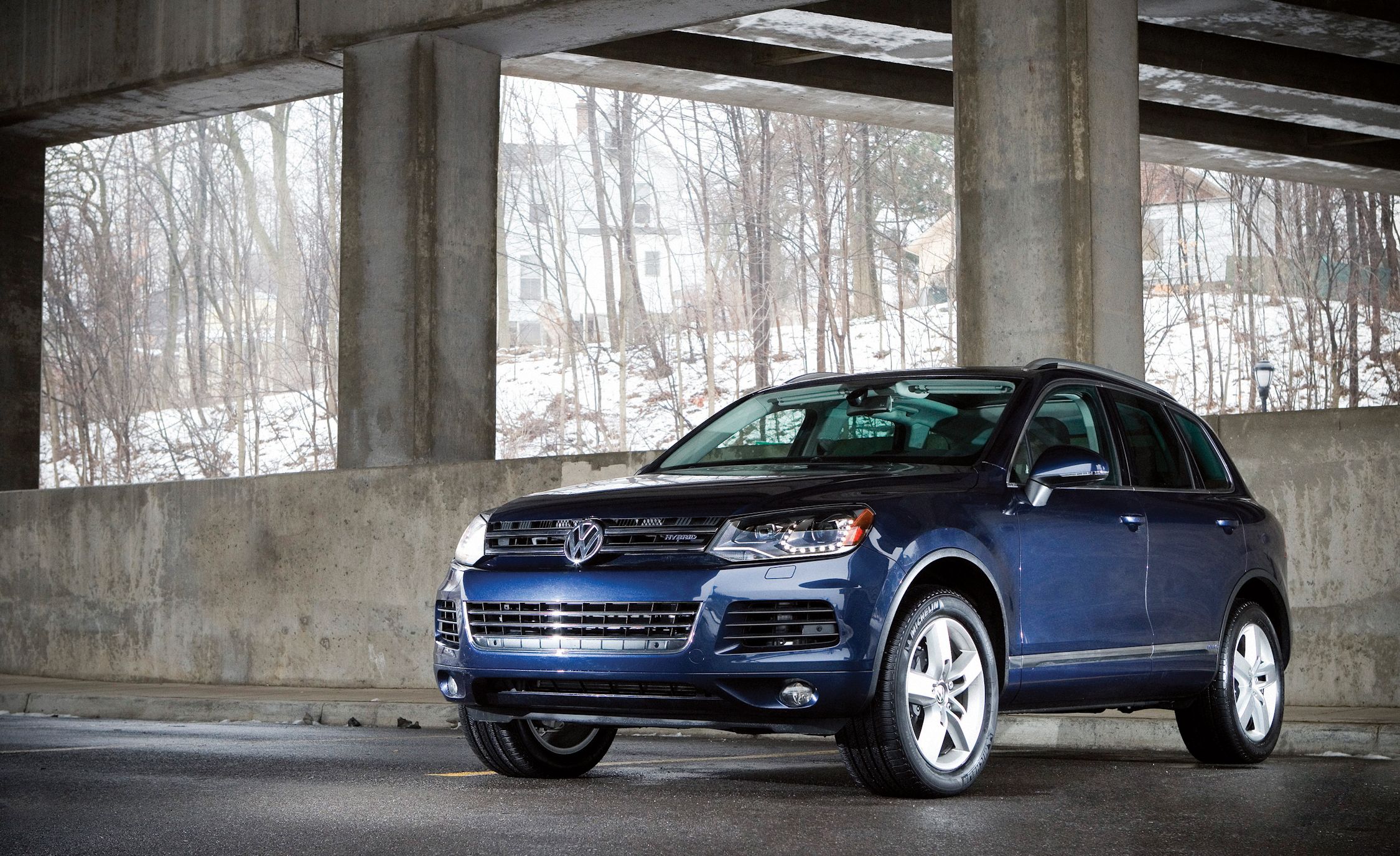 2011 Volkswagen Touareg Hybrid Test &ndash; Review &ndash; Car and Driver