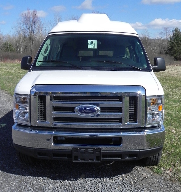 2012 Ford E150 Passenger Van front | Full front view Ford E1… | Flickr