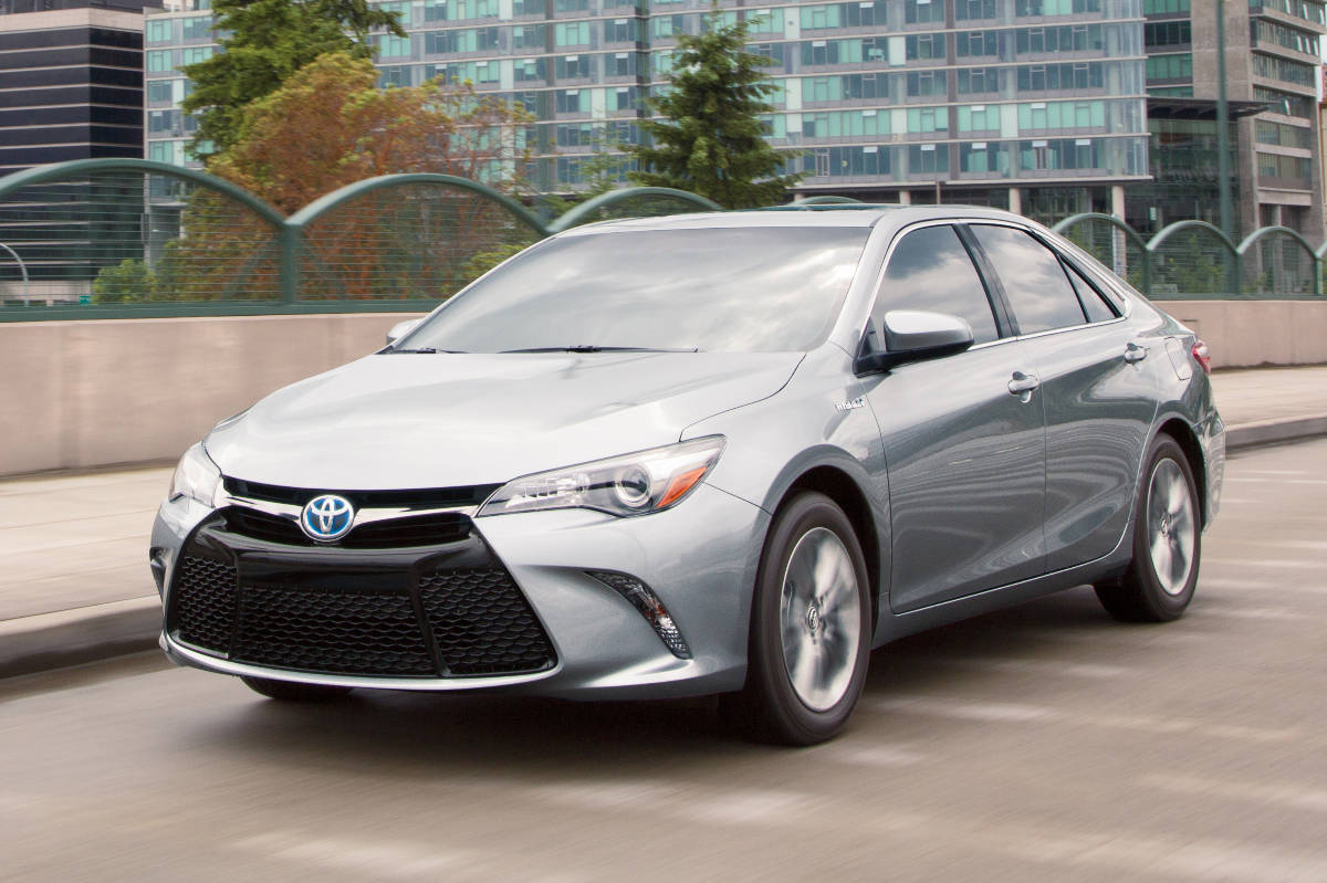 The 2017 Toyota Camry XLE Hybrid surprises with its competence and yes,  power! [Review] - The Fast Lane Car