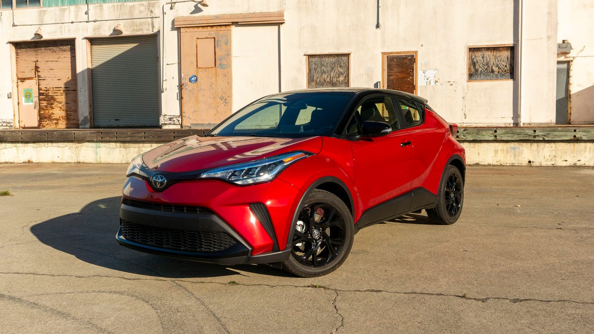2021 Toyota C-HR review: Standing out at the back of the pack - CNET