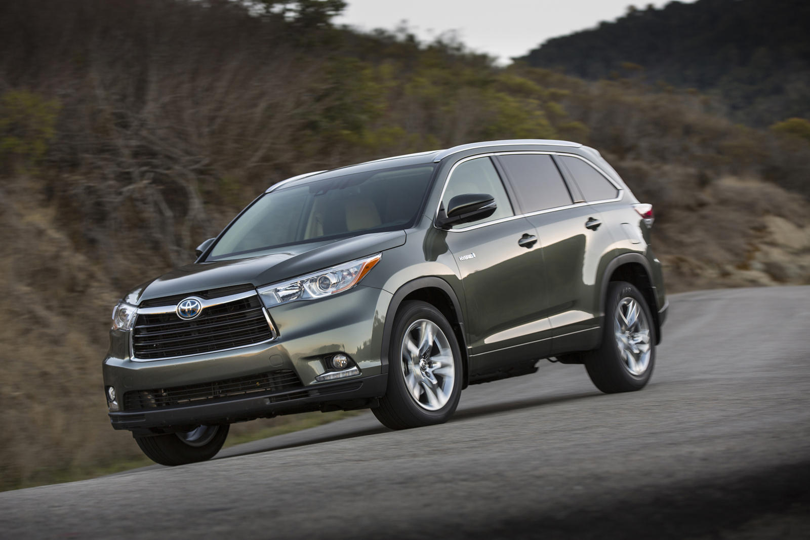 2015 Toyota Highlander Hybrid: Review, Trims, Specs, Price, New Interior  Features, Exterior Design, and Specifications | CarBuzz