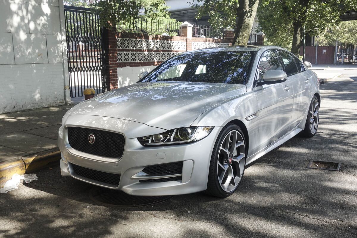 2017 Jaguar XE Review: Falls Behind the Competition, Other Jags - Bloomberg