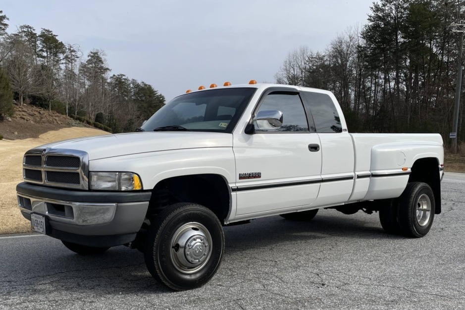 39k-Mile 1997 Dodge Ram 3500 Cummins Turbodiesel Dually 4×4 for sale on BaT  Auctions - sold for $29,500 on February 11, 2022 (Lot #65,563) | Bring a  Trailer