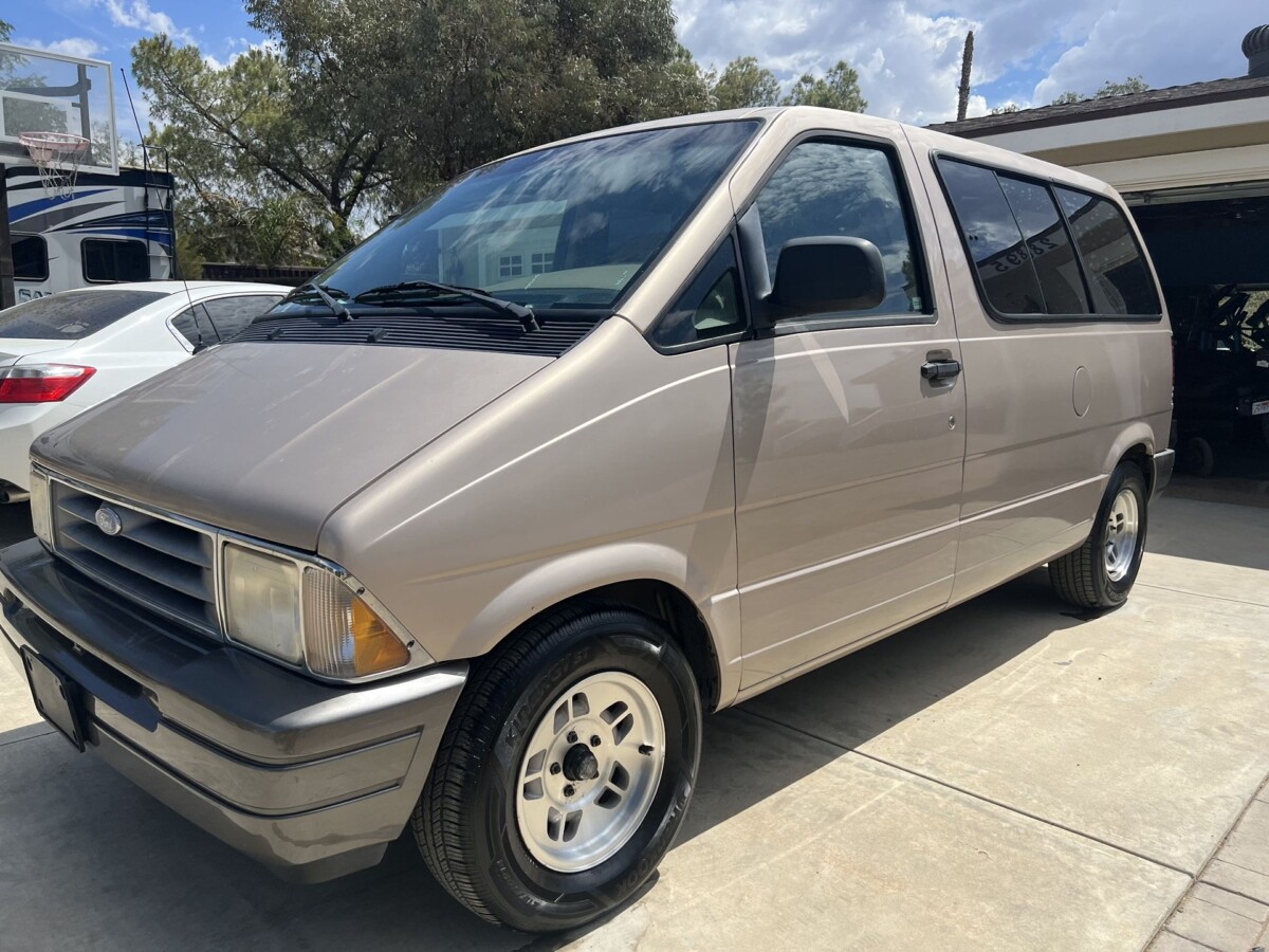 Never This Nice: 1997 Ford Aerostar | Barn Finds