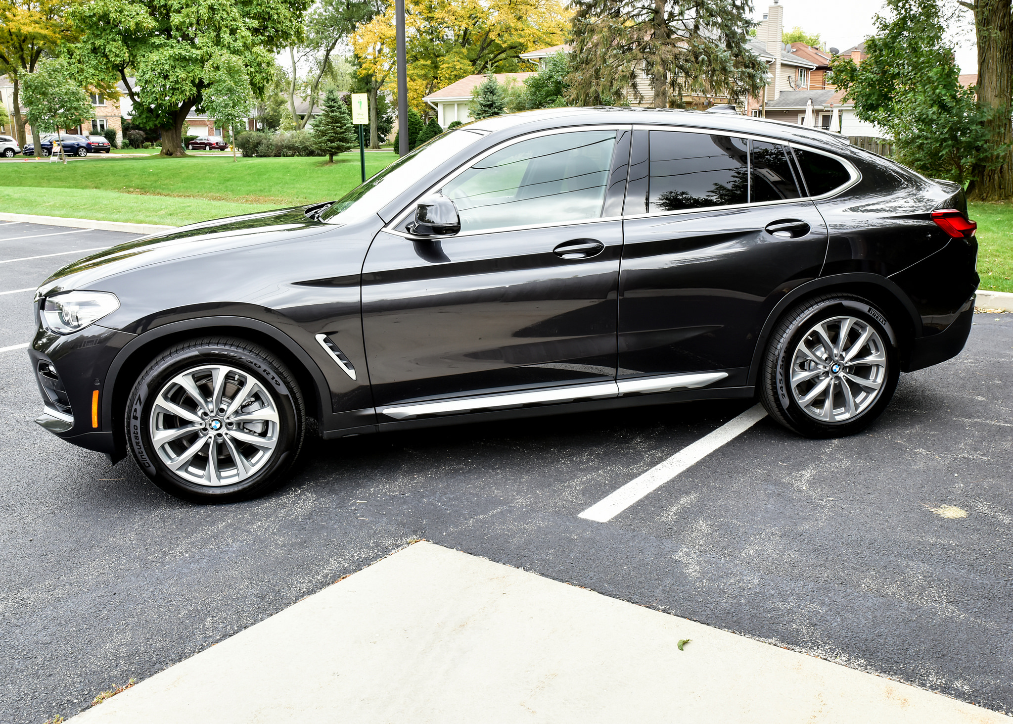 Party in the front, pain in the back: The BMW X4 reviewed | Ars Technica
