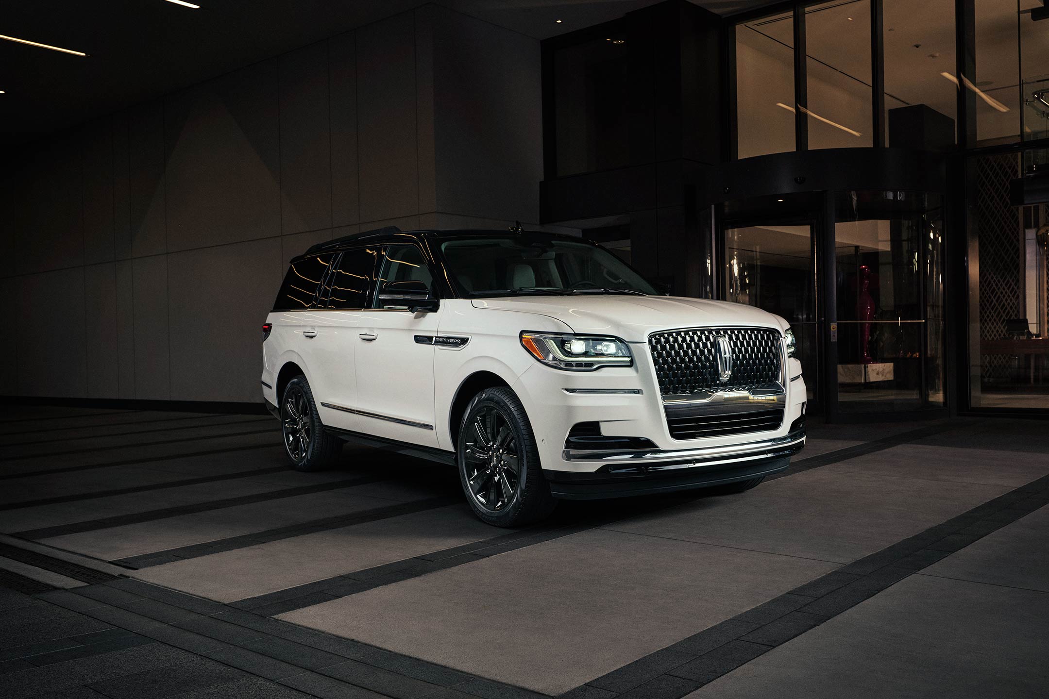 2023 Lincoln Navigator® Black Label L SUV Detailed Specifications