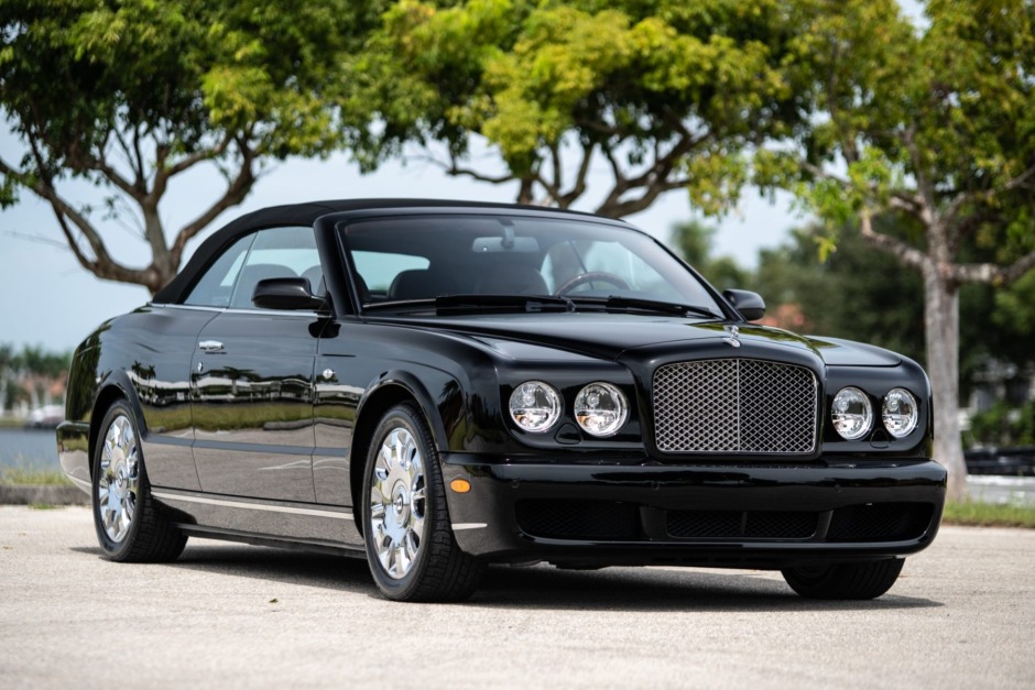 4,200-Mile 2007 Bentley Azure for sale on BaT Auctions - sold for $130,000  on October 22, 2021 (Lot #57,946) | Bring a Trailer