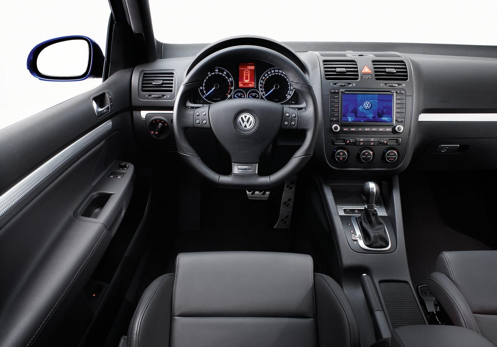 2008 Volkswagen R32 Interior Photos | CarBuzz