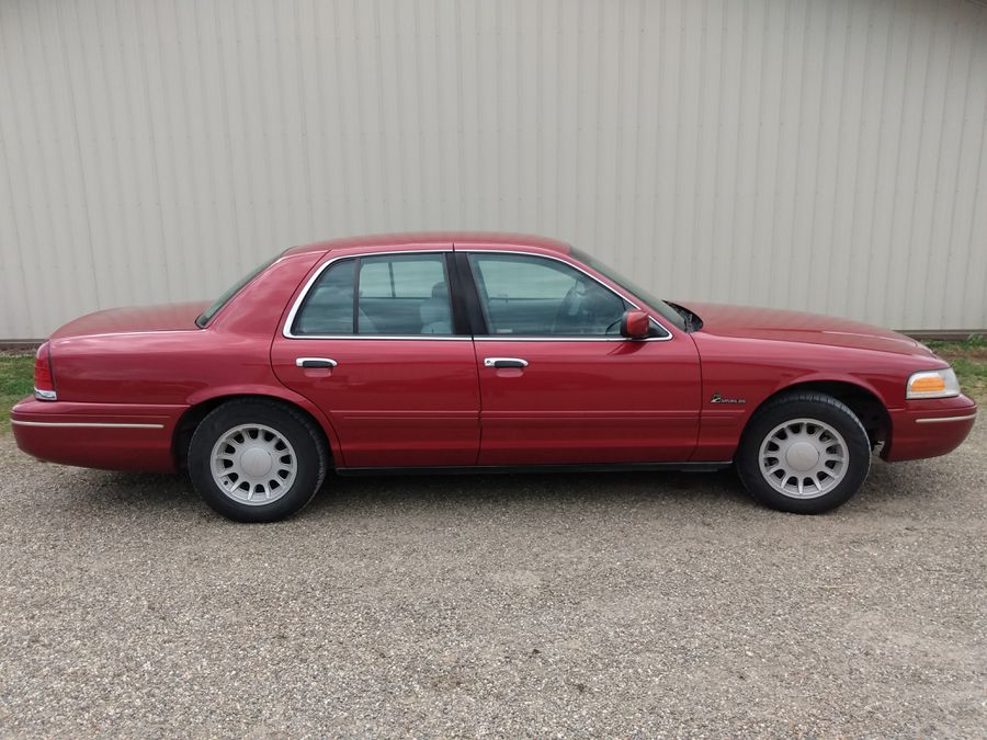 2000 Ford Crown Victoria Lore City, Ohio | Hemmings