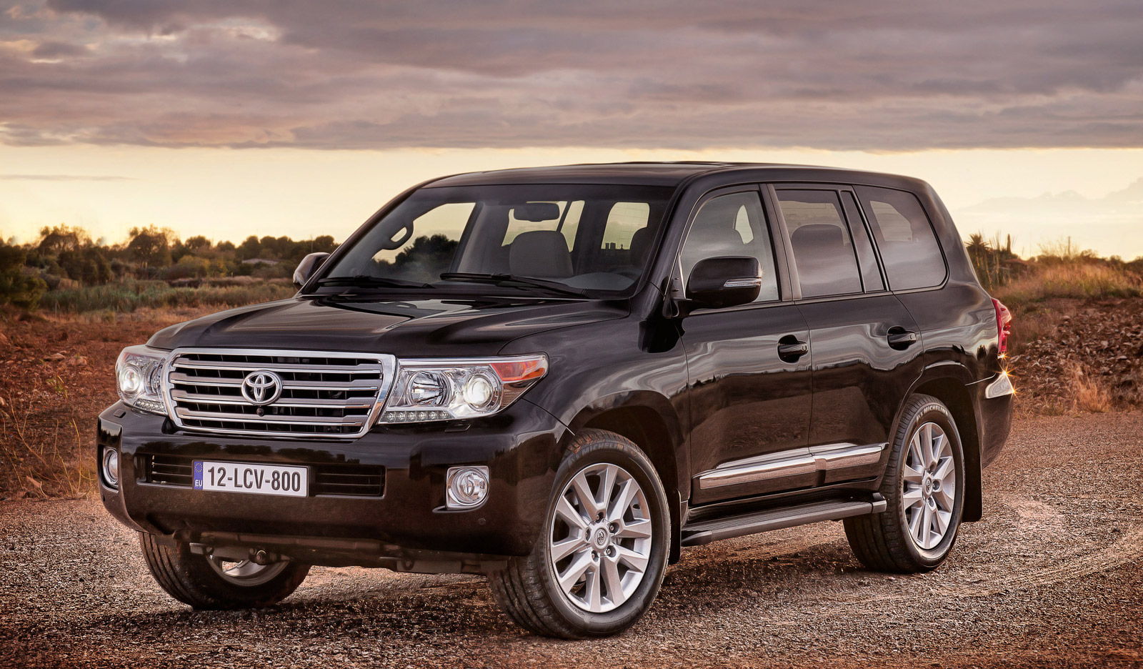 2013 Toyota Land Cruiser Preview