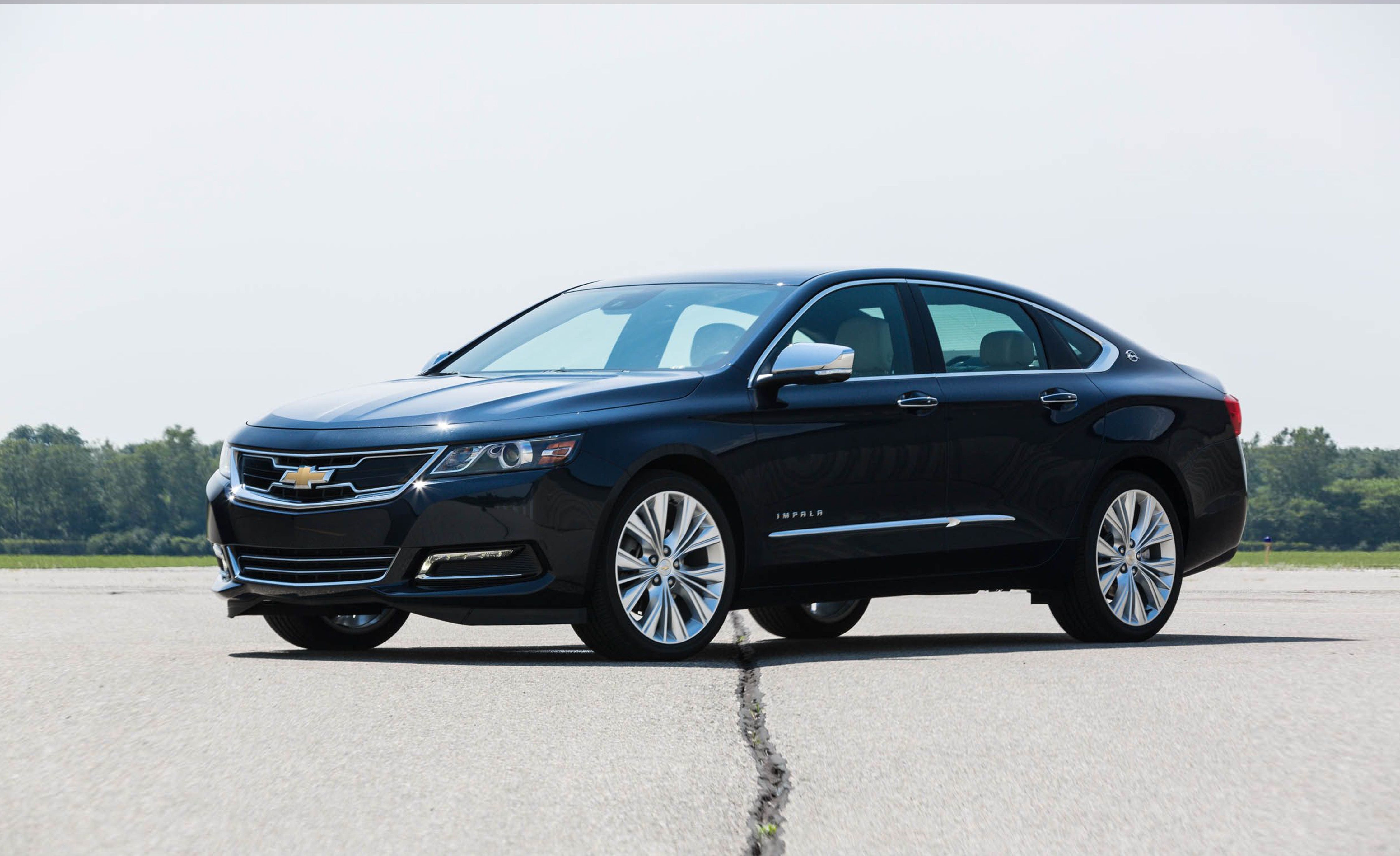 Chevrolet Impala Features and Specs