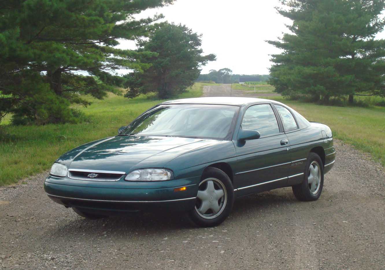 File:1997 Chevrolet Monte Carlo.jpg - Wikipedia