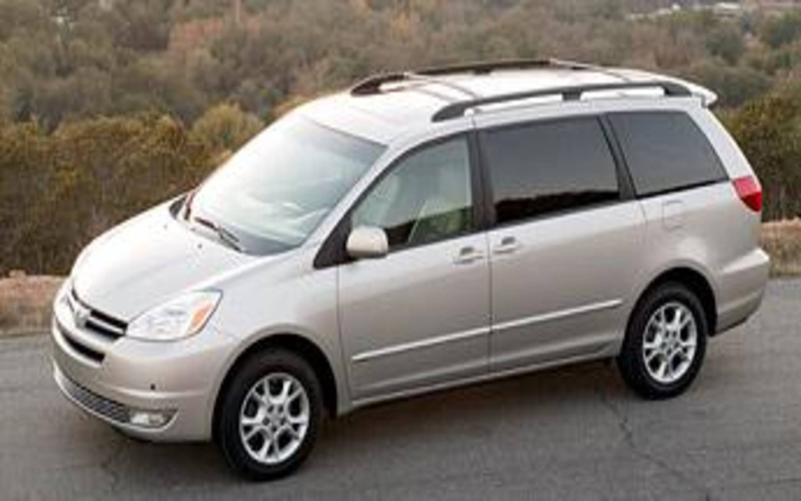 2004 Toyota Sienna: It Doesn't Disappoint: Sienna Owners Get What They Ask  For