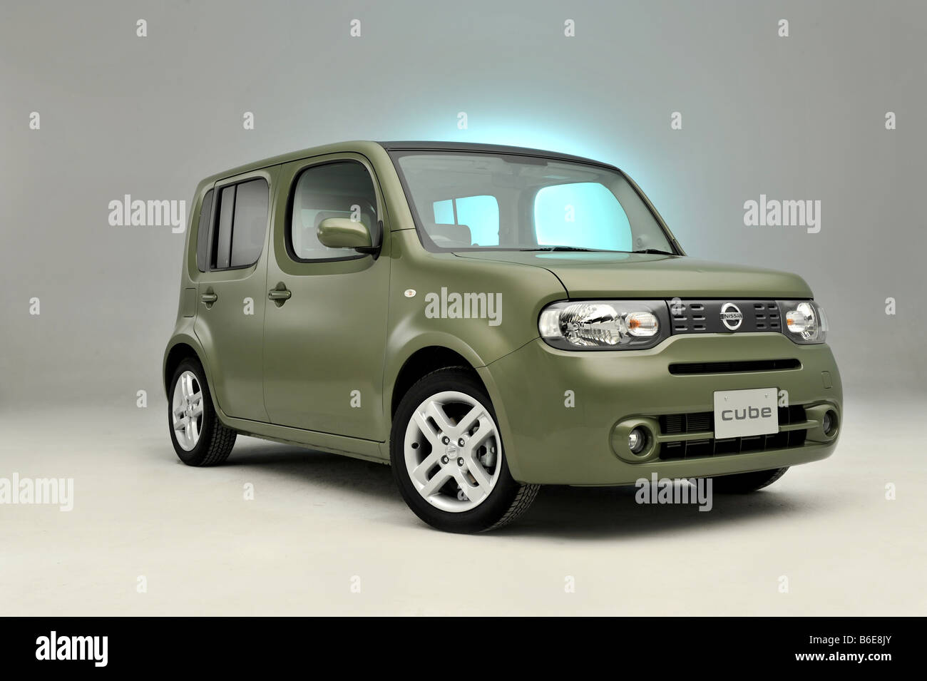 The nissan cube hi-res stock photography and images - Alamy