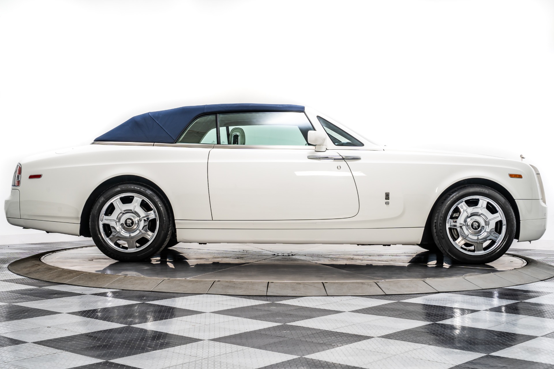 Used 2009 Rolls-Royce Phantom Drophead Coupe For Sale (Sold) | Marshall  Goldman Motor Sales Stock #W21959