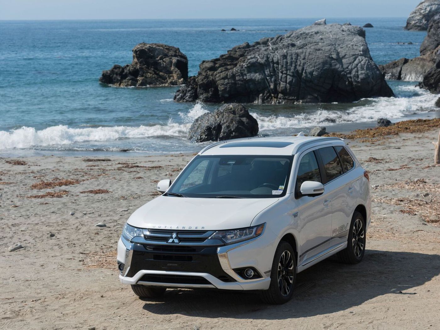 2018 Mitsubishi Outlander PHEV first drive: winner by default - The Verge
