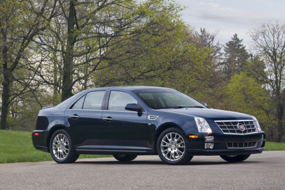 2010 Cadillac STS Rating - The Car Guide