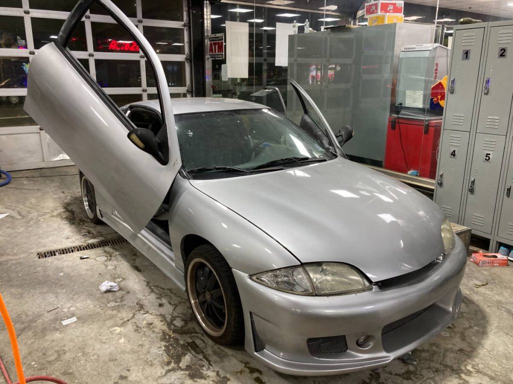 Blow Its Own Doors Off: 2001 Chevrolet Cavalier - DailyTurismo