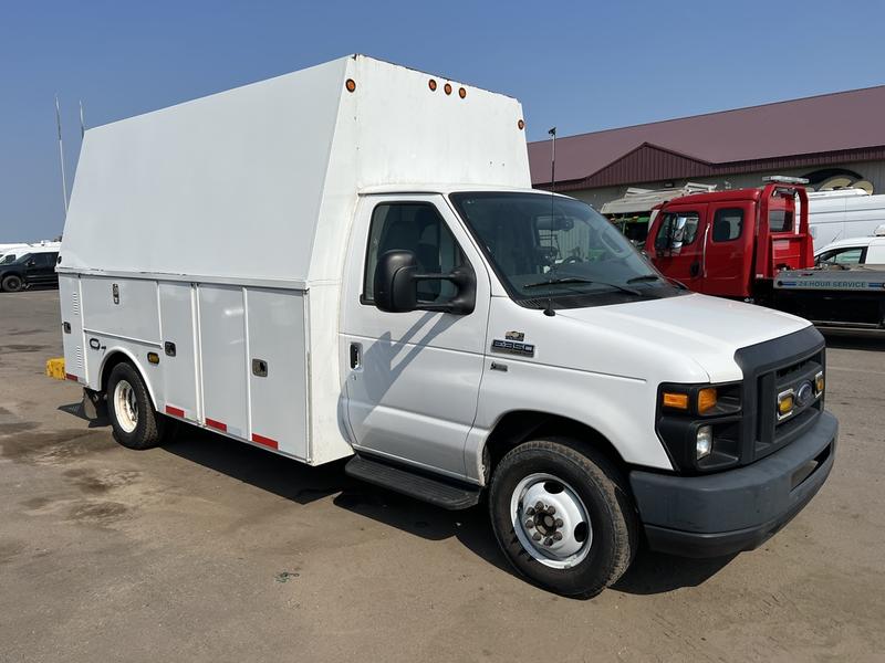 2013 FORD E-350 SUPER DUTY SERVICE UTILITY Stock: DDB07850 | CarCo Truck &  Equipment