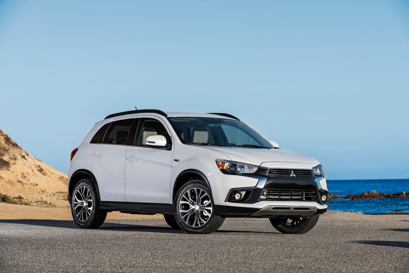 Difference Between the 2016 and 2017 Mitsubishi Outlander Sport
