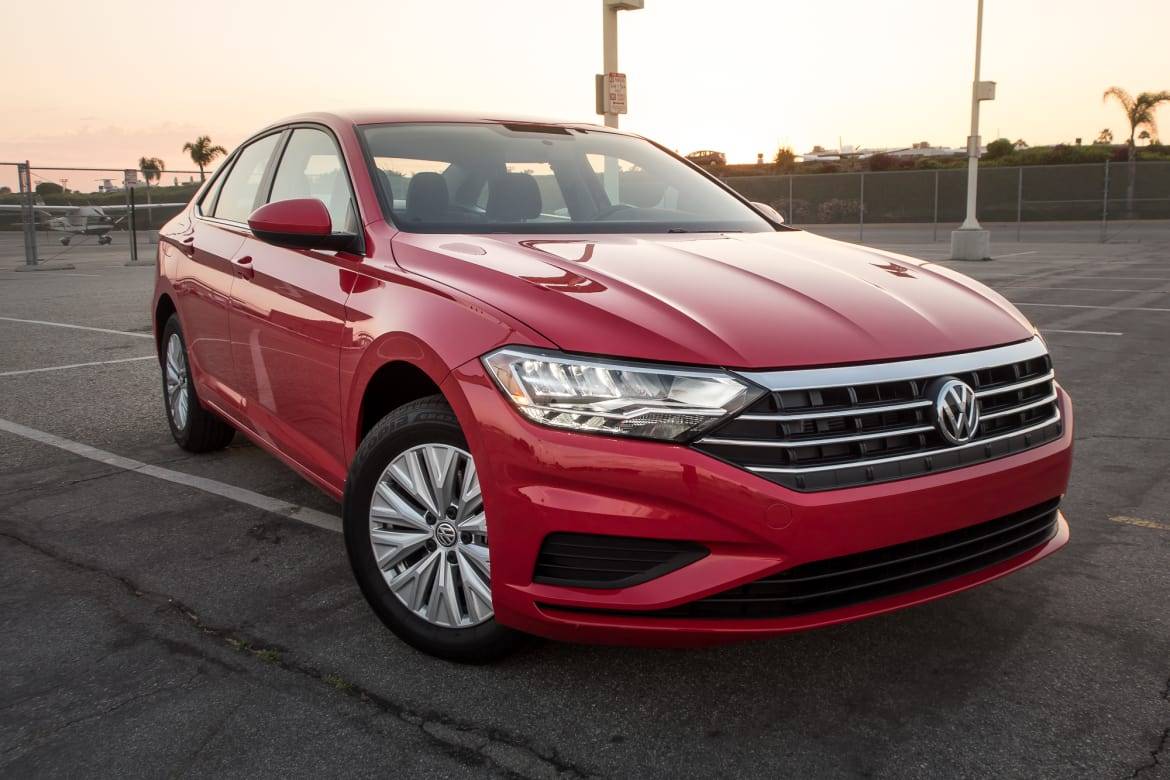 2019 Volkswagen Jetta: A Base Model Worth Buying? | Cars.com