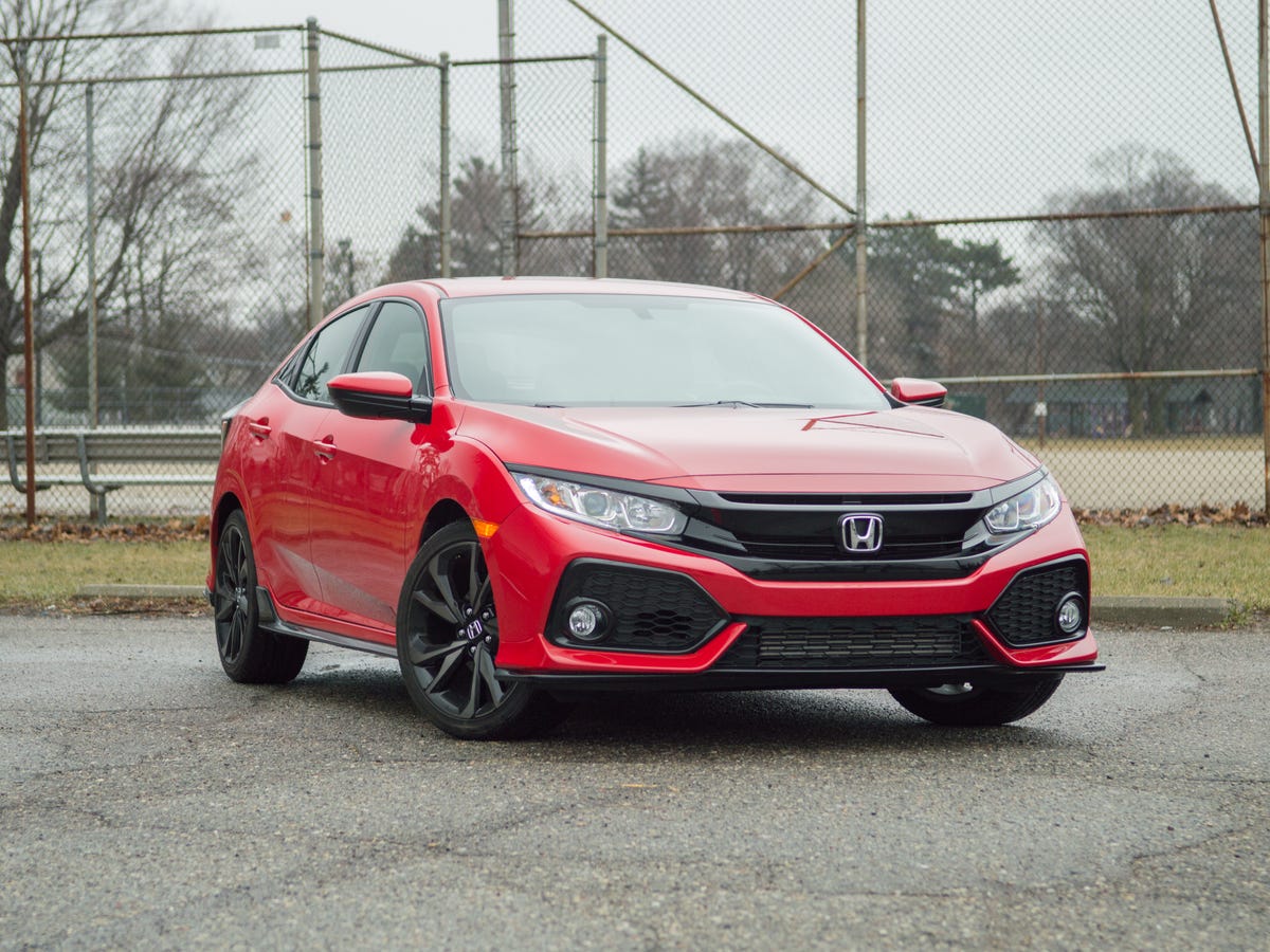 2017 Honda Civic Hatchback review: A driver's car once again - CNET