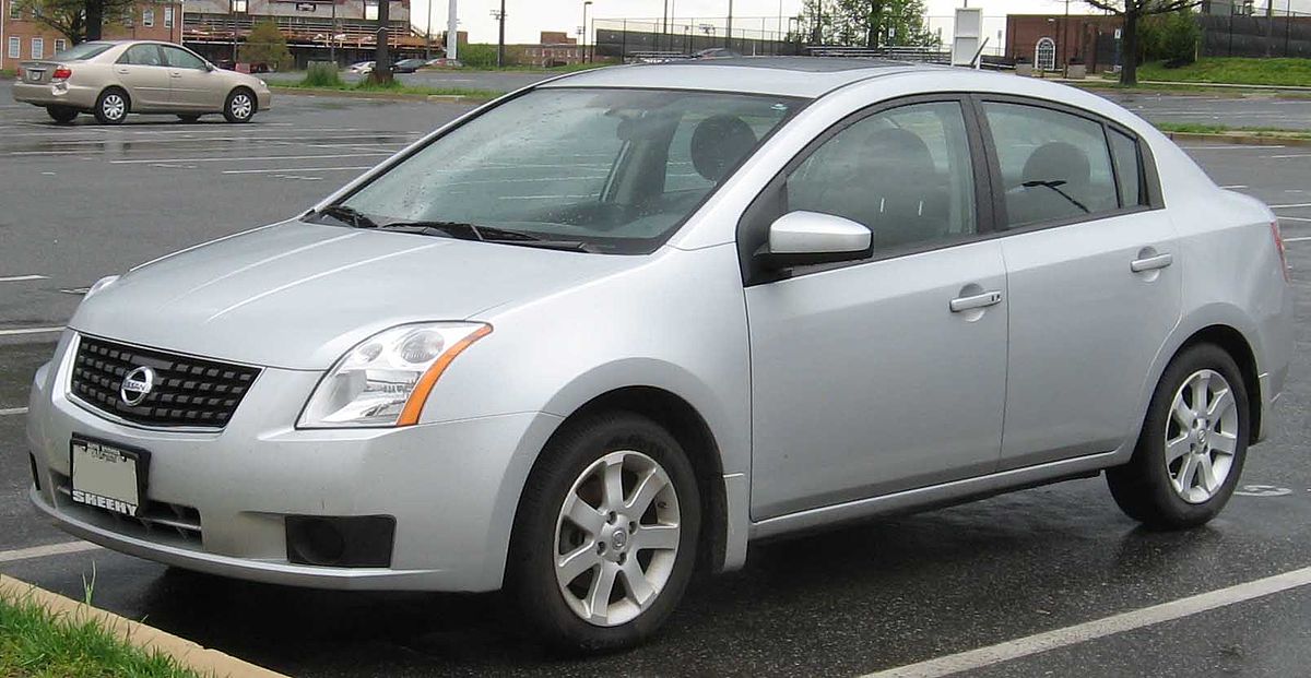 File:Nissan Sentra SL.jpg - Wikipedia