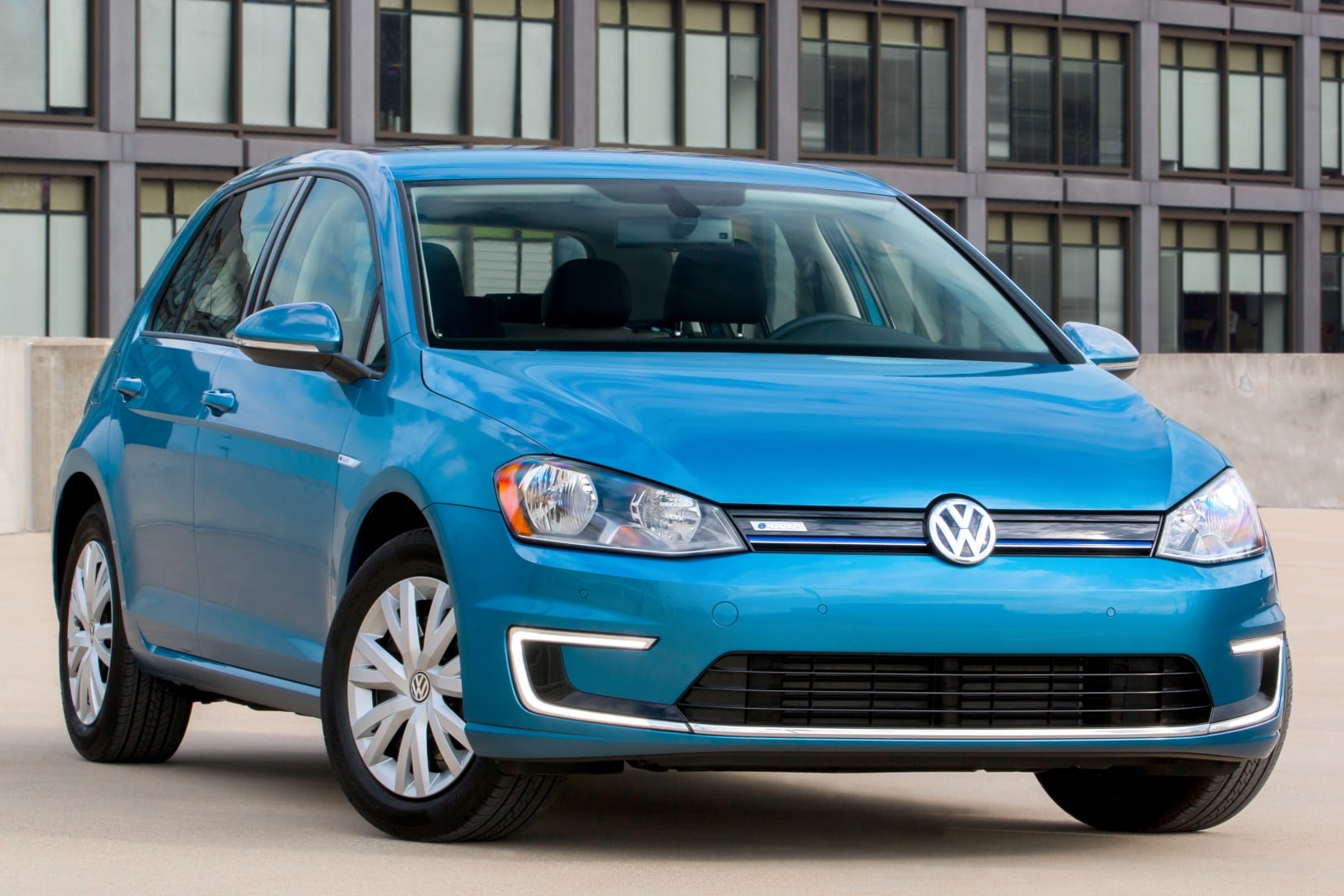 2015 Volkswagen e-Golf Review & Ratings | Edmunds