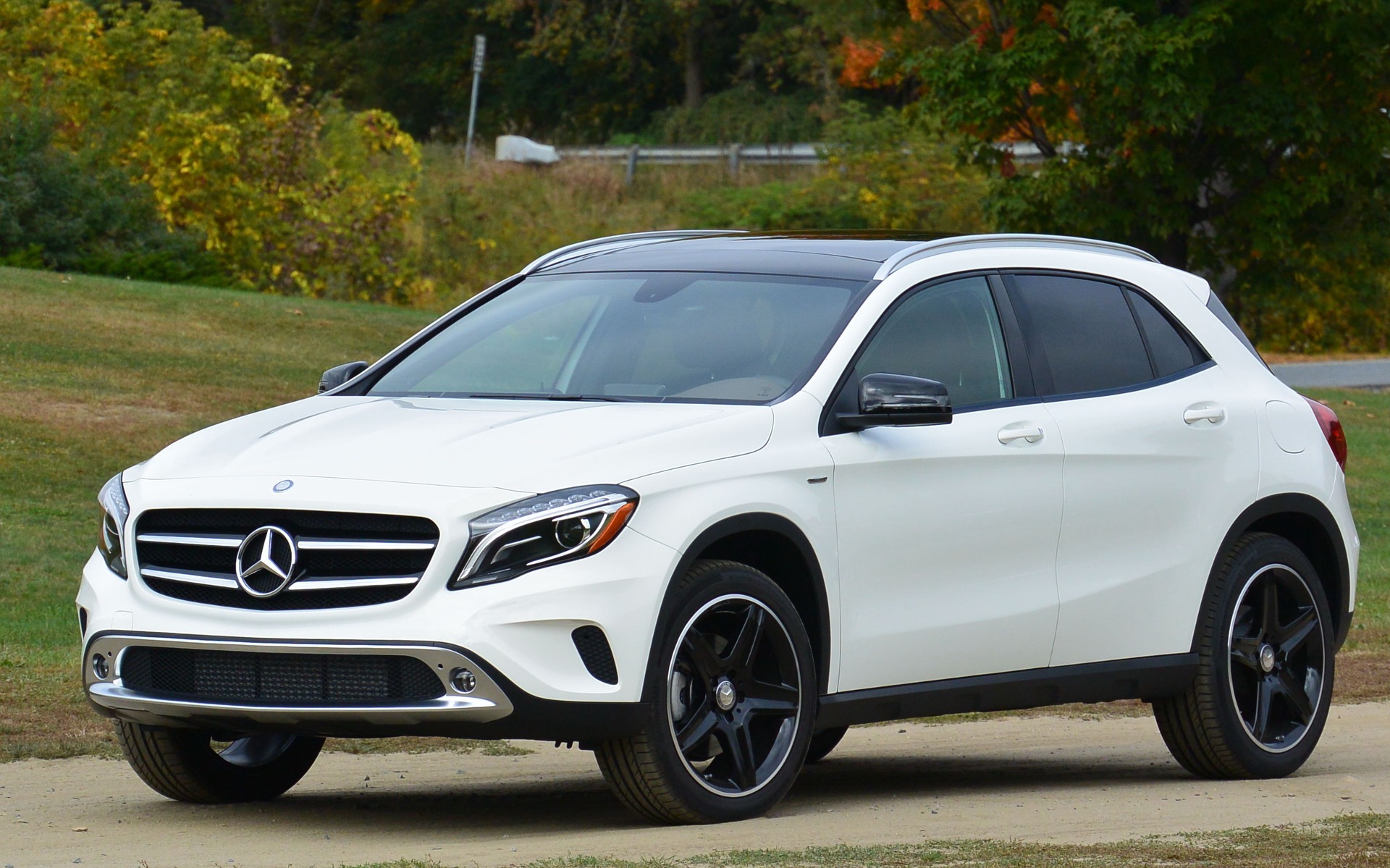 2015 Mercedes-Benz GLA: Practical or Sporty? - The Car Guide