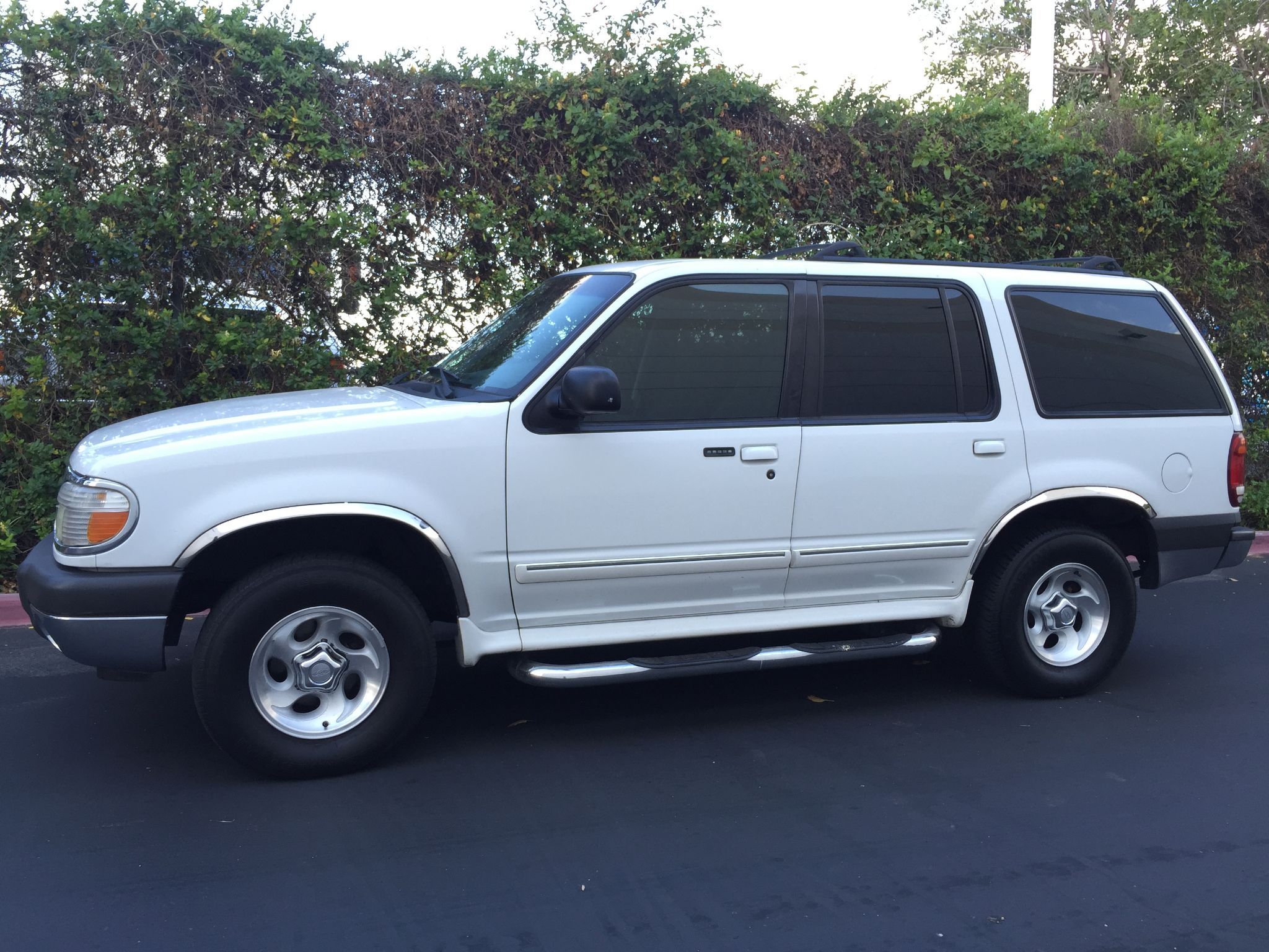 Used 2001 Ford Explorer XLT at City Cars Warehouse Inc