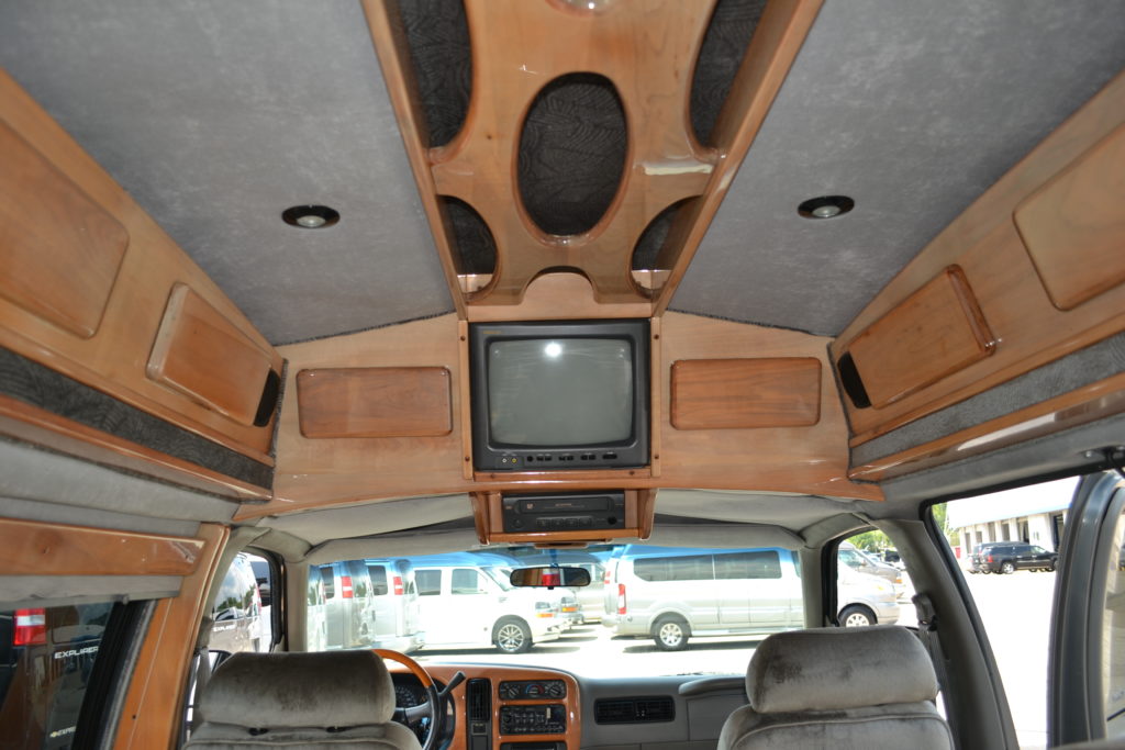 1999 Chevy Express 1500 - Southern Comfort Ultimate SE - Mike Castrucci  Conversion Van Land
