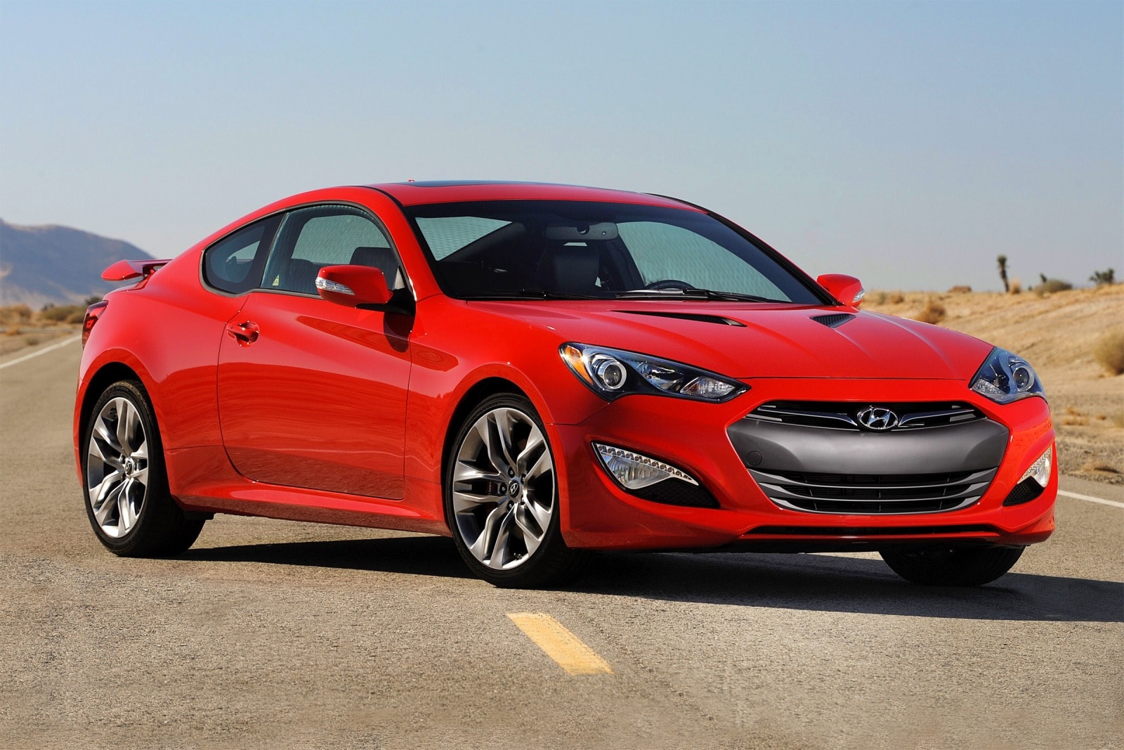 2016 Hyundai Genesis Coupe Review & Ratings | Edmunds