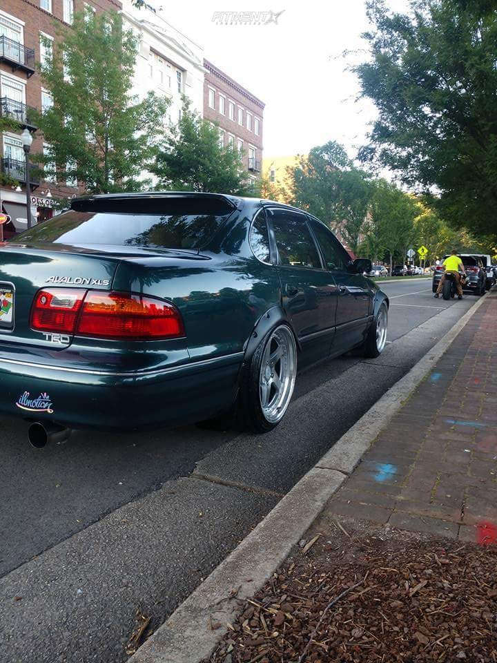 1999 Toyota Avalon XLS with 19x9.5 Zedd Sl5 and Michelin 225x40 on  Coilovers | 544653 | Fitment Industries
