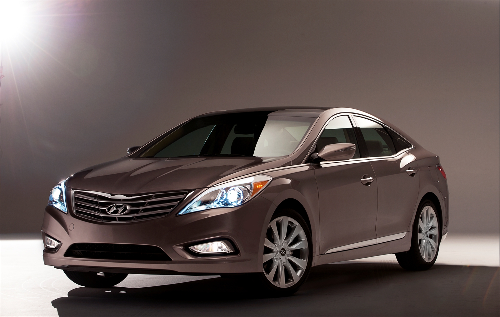 2013 Hyundai Azera Review, Ratings, Specs, Prices, and Photos - The Car  Connection