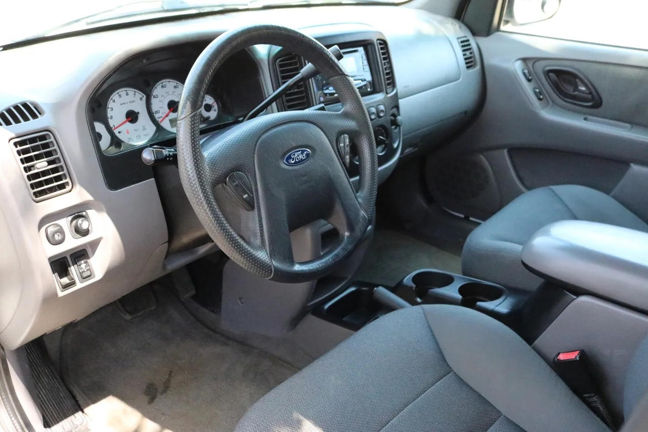 2002 Ford Escape XLT Interior by CreativeT01 on DeviantArt