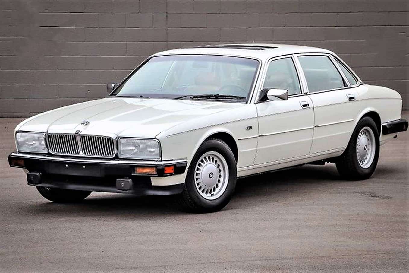 Pick of the Day: 1991 Jaguar XJ6 Sovereign low-priced luxury sedan
