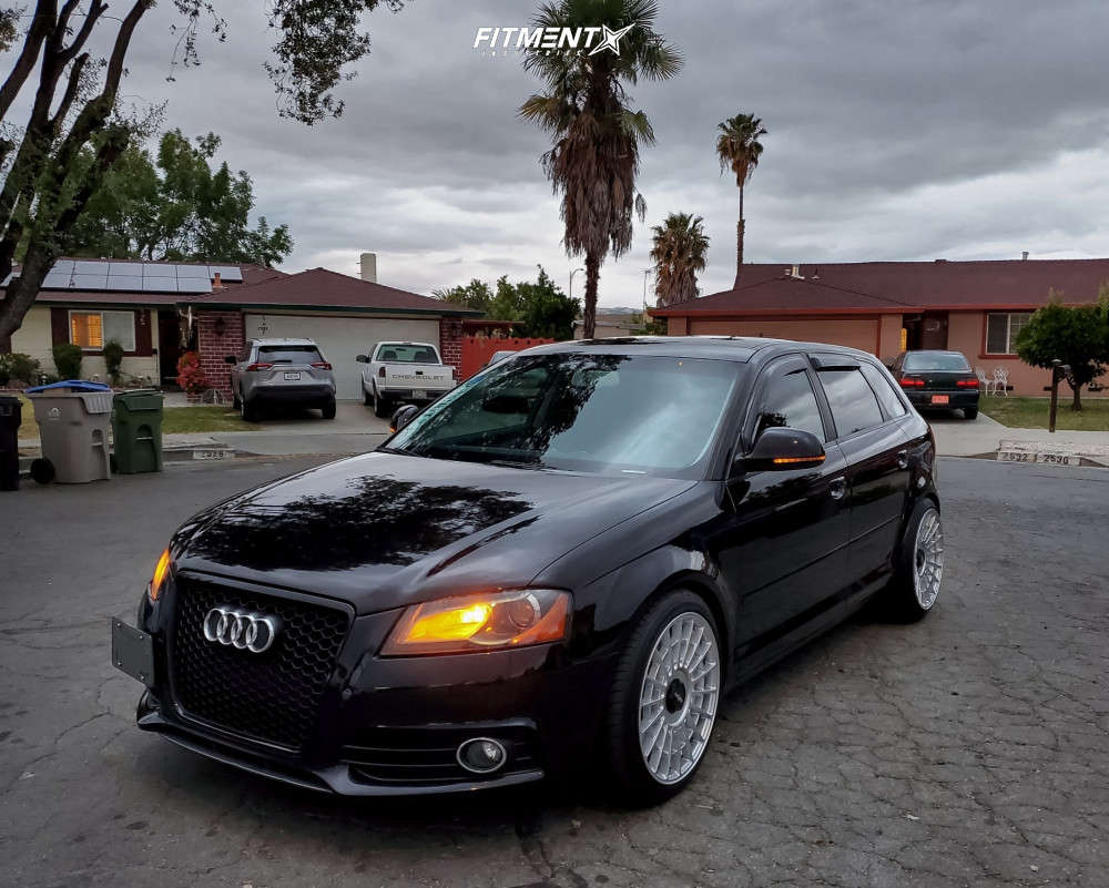 2010 Audi A3 Base with 18x8.5 Rotiform Las-r and Federal 225x40 on Lowering  Springs | 1073977 | Fitment Industries