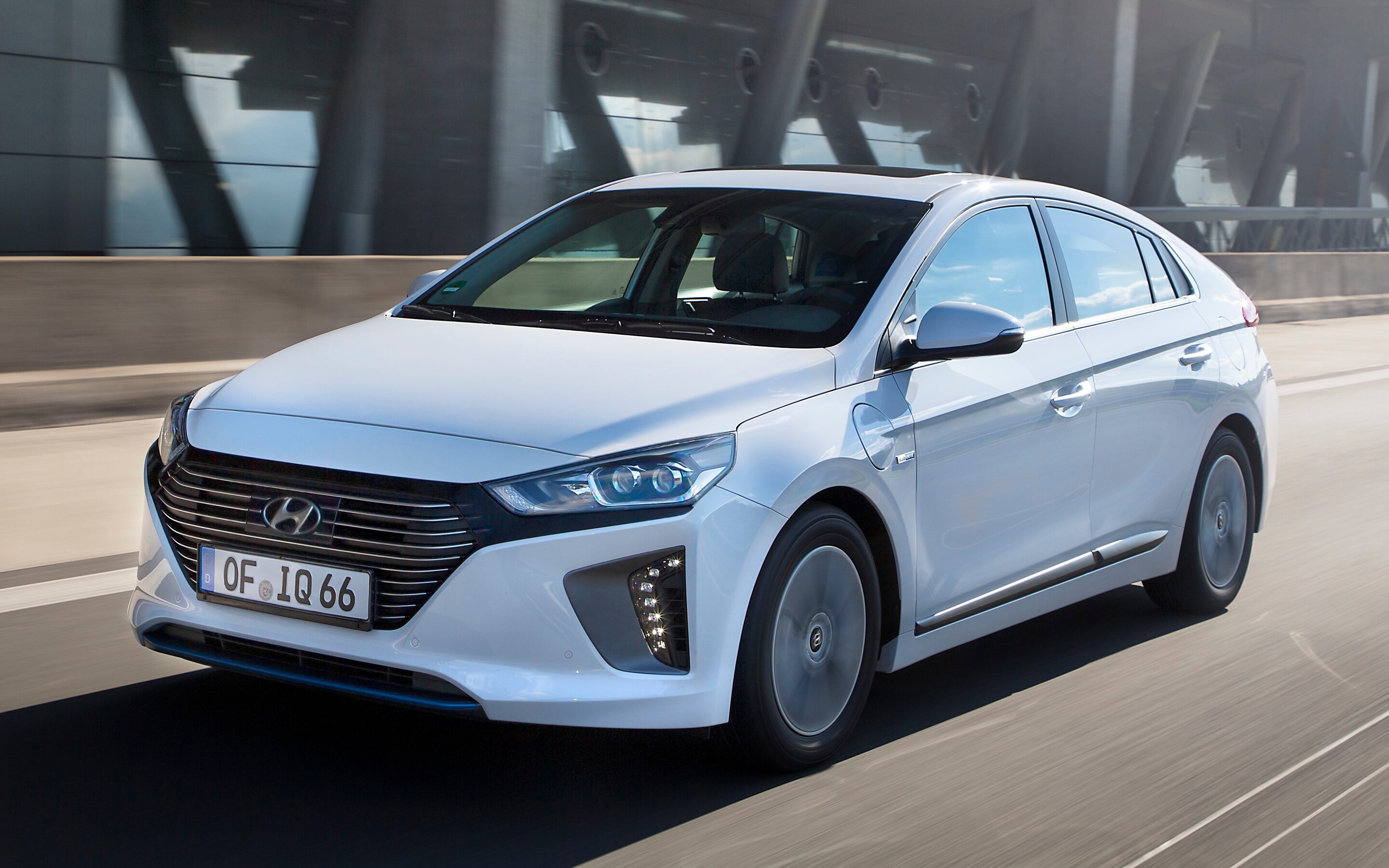 Hyundai Ioniq Plug-In Hybrid: is there more to this 256mpg family car than  economy appeal?