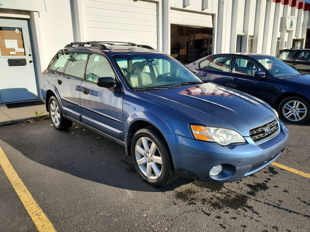 2006 Subaru Outback 2.5l 200k M/T blue